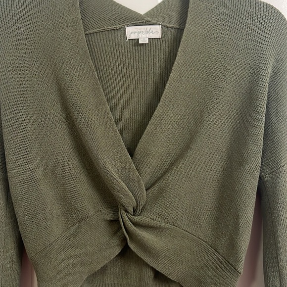 Juniper Blu Top Women’s Small Green V Neck Pullover Long Sleeve Sweater - Picture 2 of 4